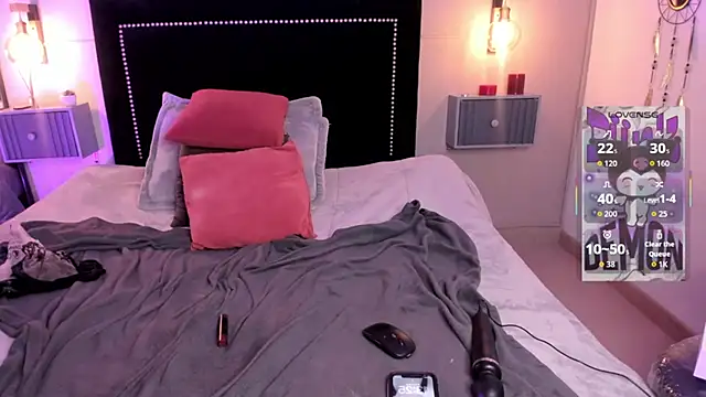 pinkk deemon online show from April 19, 6:10 pm