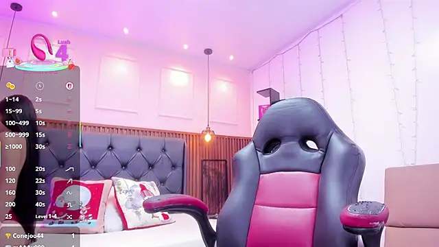 ROSIE MOSS online show from November 25, 7:26 pm