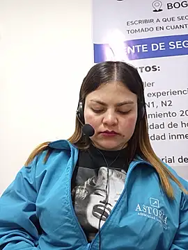 Snapshot of LUCIANA__99 chatting on October 4, 4:22 pm LUCIANA 99 online show from October 4, 4:22 pm