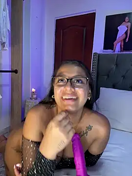 ema zoe online show from February 19, 12:32 am