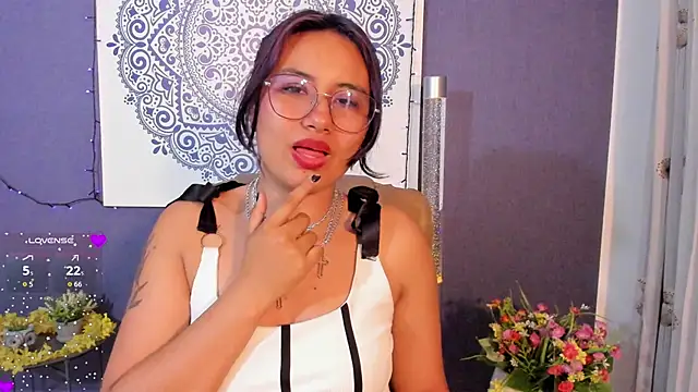 Snapshot of Nova_allen chatting on September 22, 11:14 pm Nova allen online show from September 22, 11:14 pm