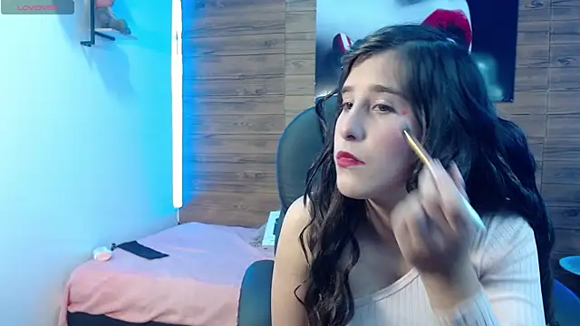 Snapshot of karlarousex chatting on September 23, 2:43 am karlarousex online show from September 23, 2:43 am