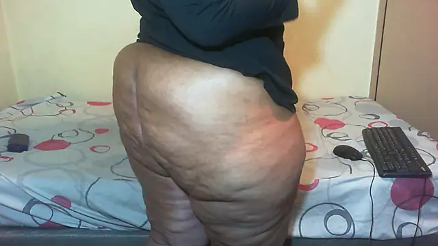 Snapshot of XXXBBMWCAROL chatting on October 2, 4:50 am XXXBBMWCAROL online show from October 2, 4:50 am
