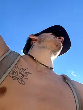 StoneyCam online show from October 12, 3:58 pm