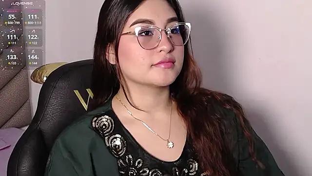 Snapshot of heluejamil chatting on October 18, 7:26 pm heluejamil online show from October 18, 7:26 pm