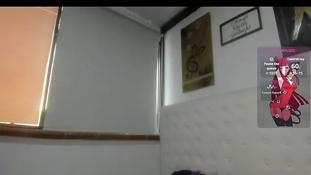 Snapshot of Roxannelorence_ chatting on October 4, 7:07 pm Roxannelorence online show from October 4, 7:07 pm