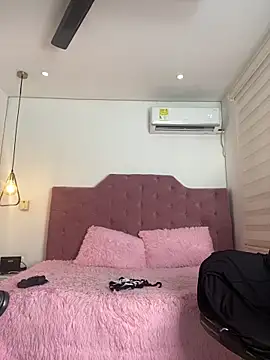 Velveet x online show from November 17, 11:44 am