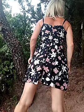 HotWife VR online show from July 11, 6:52 pm
