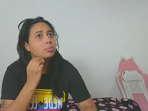 Snapshot of Valery_lovex_ chatting on October 7, 10:52 am Valery lovex online show from October 7, 10:52 am