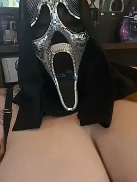 Domimommy420 online show from October 31, 8:02 pm