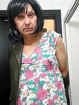 Emily de Carla online show from October 28, 4:46 pm