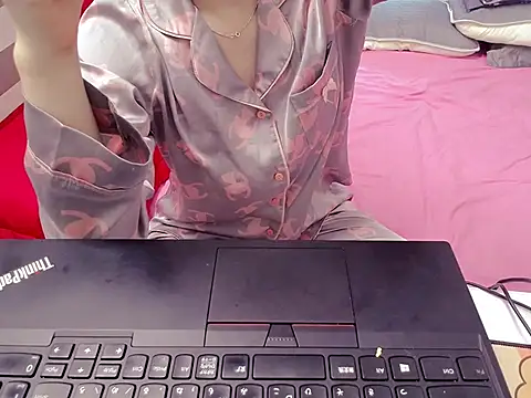 Lamoon 2k online show from November 4, 6:40 am