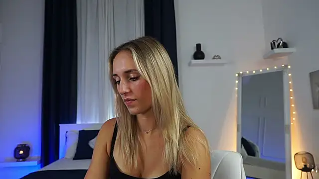 LenaaStar online show from October 28, 2:45 pm