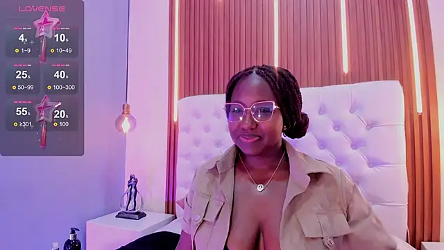 Snapshot of Oshun_Evans chatting on September 13, 3:36 am Oshun Evans online show from September 13, 3:36 am