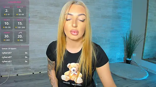 Snapshot of Lexi_Blazee chatting on September 26, 4:54 am Lexi Blazee online show from September 26, 4:54 am
