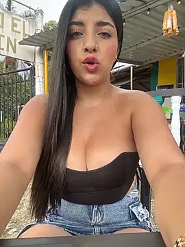 Isaa-Sweet online show from February 11, 9:16 pm