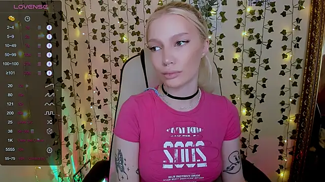 AnyaTaylor  online show from February 3, 6:40 am