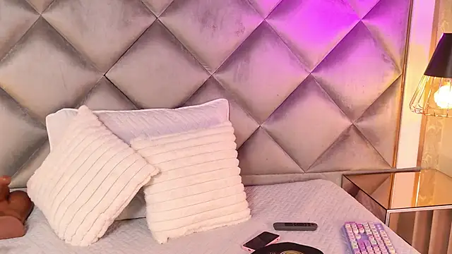 Snapshot of gemma_sm chatting on October 13, 3:09 am gemma sm online show from October 13, 3:09 am