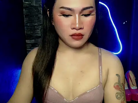 Snapshot of pretty_lassy chatting on October 14, 4:53 pm pretty lassy online show from October 14, 4:53 pm