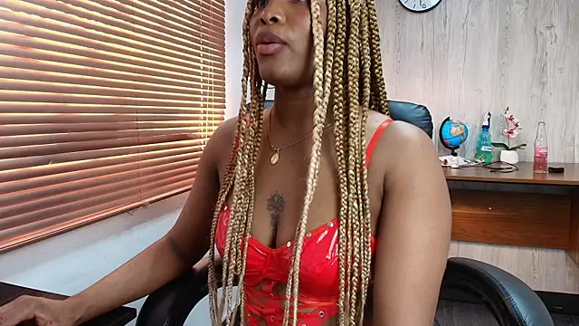 Snapshot of ArianaBeake chatting on October 4, 9:30 pm ArianaBeake online show from October 4, 9:30 pm