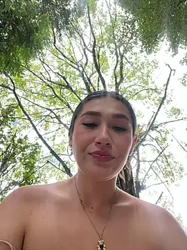 Isa Villamarin online show from September 12, 4:03 pm