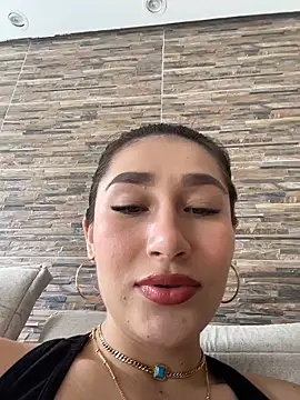 Isa Villamarin online show from October 14, 2:52 pm