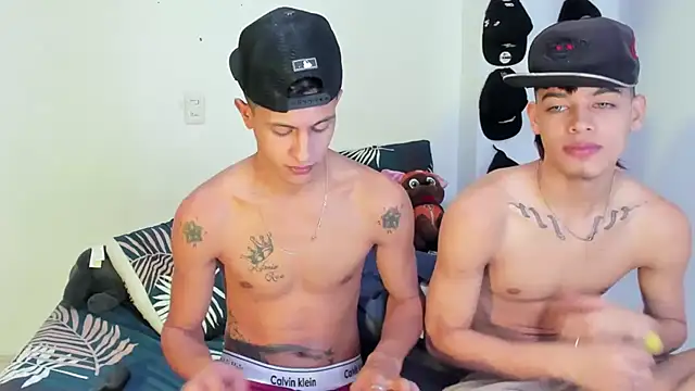 gustavo saaled19  online show from October 30, 11:06 pm