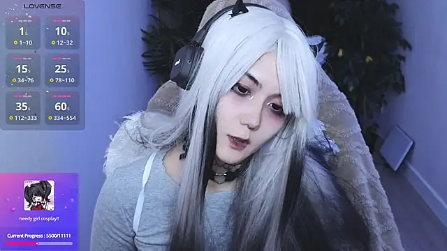 GothXRaven online show from February 15, 3:44 pm