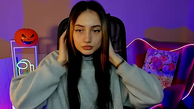 Snapshot of olivianorton chatting on October 27, 3:40 pm olivianorton online show from October 27, 3:40 pm