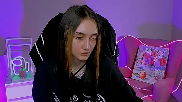 Snapshot of olivianorton chatting on October 16, 2:52 pm olivianorton online show from October 16, 2:52 pm