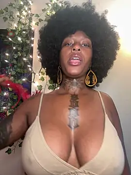 MistiSavannah online show from July 5, 1:06 pm