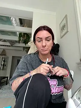 OliviaaFischer online show from April 1, 1:41 pm