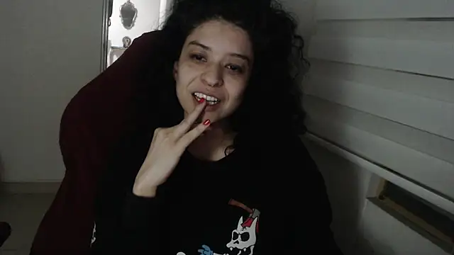 miss carmila1 online show from November 5, 1:33 am