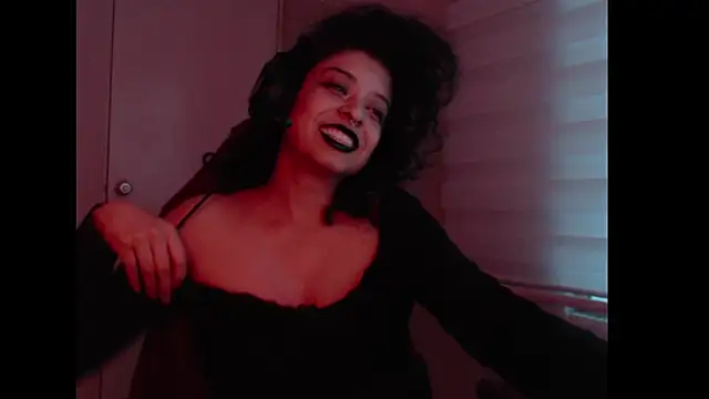 Snapshot of miss_carmila1 chatting on October 6, 10:47 pm miss carmila1 online show from October 6, 10:47 pm