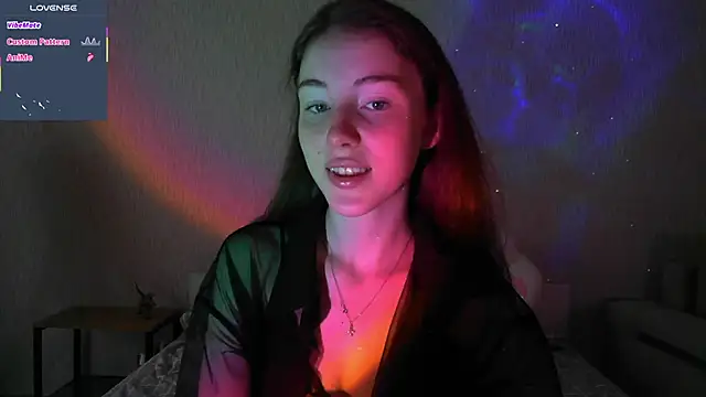 Snapshot of eskatmi chatting on October 5, 12:37 am eskatmi online show from October 5, 12:37 am