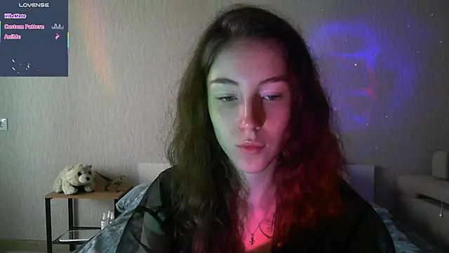 Snapshot of eskatmi chatting on October 15, 1:52 am eskatmi online show from October 15, 1:52 am