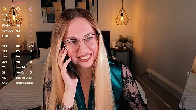 Lexi terele online show from September 20, 7:06 am