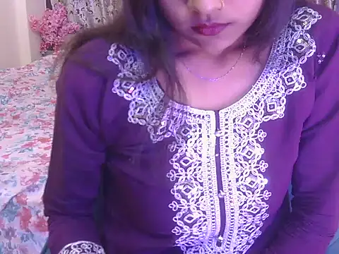 hoty-priya online show from February 8, 5:11 am