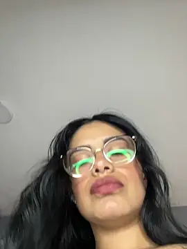 Melissa coch online show from April 15, 5:13 pm