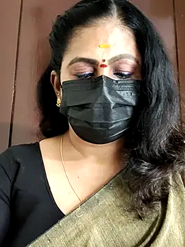Snapshot of Sweetie_swetha37 chatting on October 5, 8:41 am Sweetie swetha37 online show from October 5, 8:41 am
