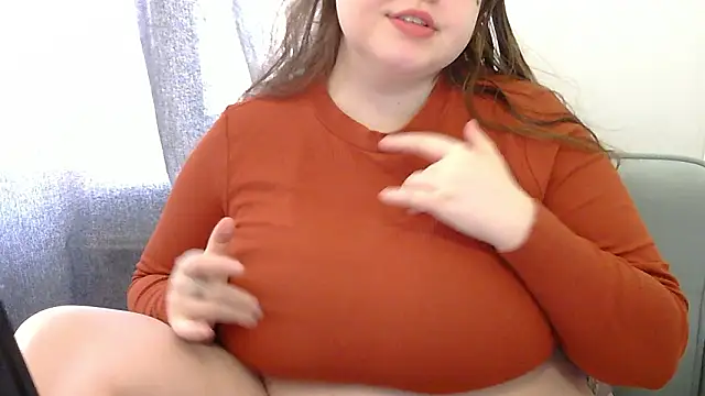 brattyprincessemma online show from March 17, 10:30 am