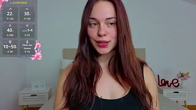 Snapshot of Little_melodyy chatting on October 13, 7:44 am Little melodyy online show from October 13, 7:44 am