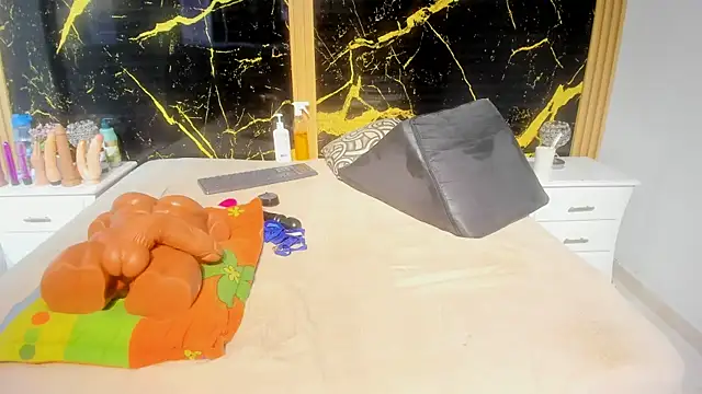 AdrianaVegga online show from February 14, 3:41 am