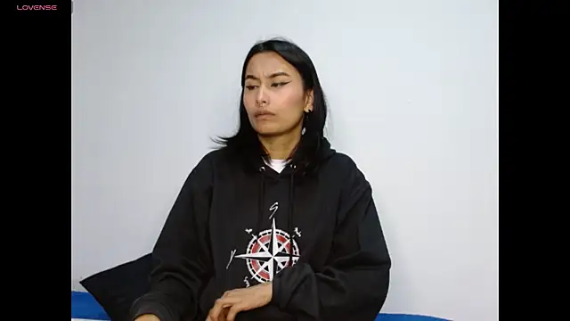 Gia Lee online show from October 21, 3:32 am