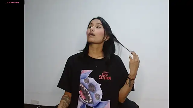 Gia Lee online show from November 11, 2:29 am