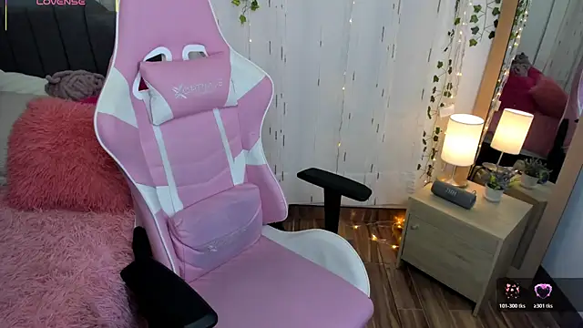 Aurora duval online show from November 23, 10:22 pm