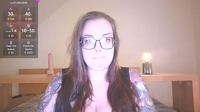 Snapshot of Miss_Lucifer6 chatting on September 27, 6:04 pm Miss Lucifer6 online show from September 27, 6:04 pm