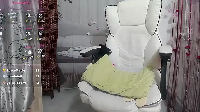 KateCondon online show from November 25, 1:46 pm