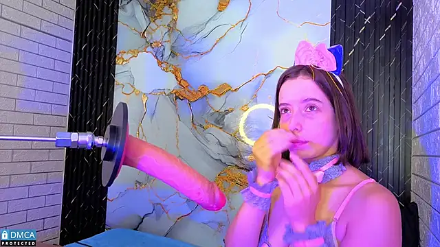 nena cupcake  online show from November 25, 11:23 am