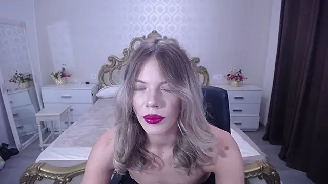 Snapshot of AmberTop chatting on September 26, 10:24 am AmberTop online show from September 26, 10:24 am
